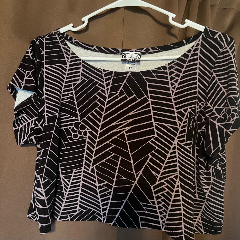 Manu Crop Top